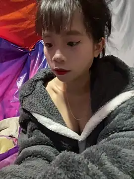 bimbim-bup online show from March 12, 2026, 3:56 am