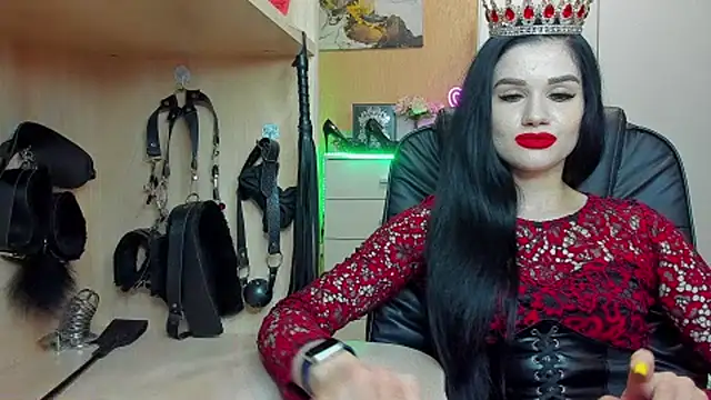 KristiTopxx online show from November 4, 2025, 8:23 pm