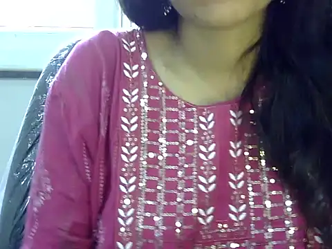 Neha Sharma2 online show from May 6, 2026, 8:07 am