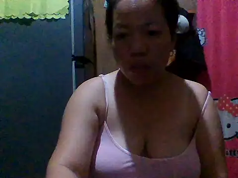 Snapshot of sweet_lhyn chatting on May 7, 2026, 1:36 pm sweet lhyn online show from May 7, 2026, 1:36 pm