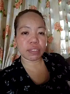 Snapshot of sweet_lhyn chatting on May 21, 2026, 5:05 am sweet lhyn online show from May 21, 2026, 5:05 am