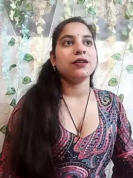 lovely-girl99 online show from April 9, 2026, 8:42 am