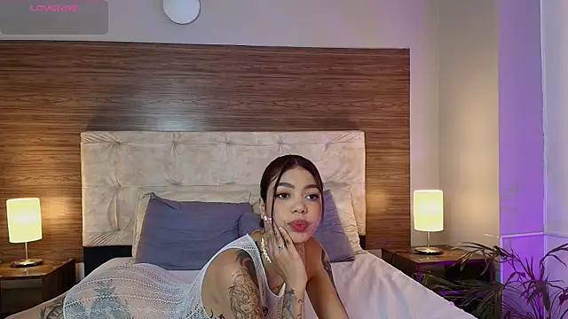 Snapshot of CamilaVelour chatting on June 24, 2026, 7:07 am CamilaVelour online show from June 24, 2026, 7:07 am