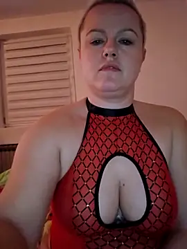 vicky star online show from April 6, 2026, 11:06 pm