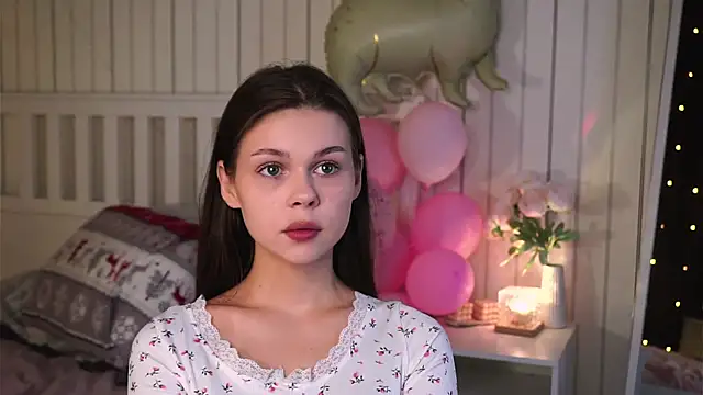 EarthaLevra online show from April 9, 2026, 6:36 pm