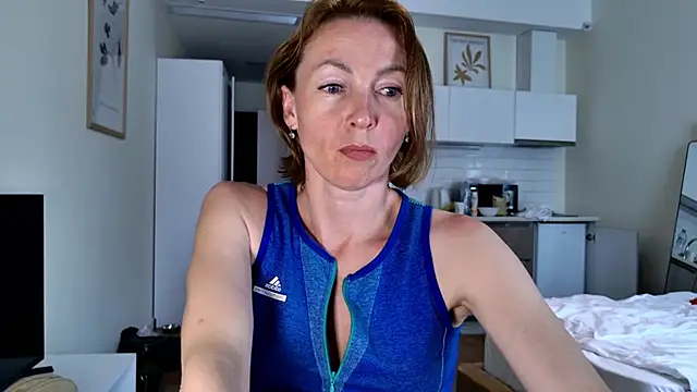 angelicfenix online show from May 28, 2026, 12:00 pm