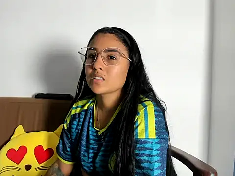 Snapshot of TatyGomez_ chatting on June 15, 2026, 4:45 am TatyGomez online show from June 15, 2026, 4:45 am