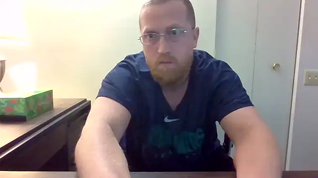 Snapshot of tytheexhibionist chatting on April 21, 2026, 1:07 pm tytheexhibionist online show from April 21, 2026, 1:07 pm