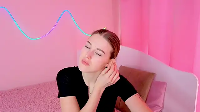 Violettta doll online show from February 28, 2026, 10:26 am