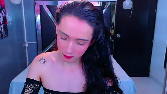 Ivony Giselle online show from March 31, 2026, 1:13 pm