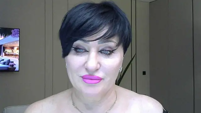 Snapshot of Kleotempt chatting on May 10, 2026, 8:11 pm Kleotempt online show from May 10, 2026, 8:11 pm
