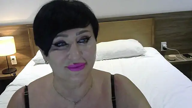 Snapshot of Kleotempt chatting on June 1, 2026, 5:45 pm Kleotempt online show from June 1, 2026, 5:45 pm
