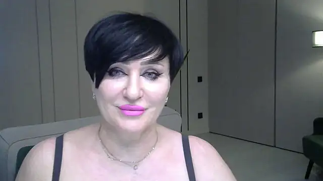Snapshot of Kleotempt chatting on April 16, 2026, 9:39 pm Kleotempt online show from April 16, 2026, 9:39 pm