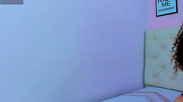 CassieBooker online show from March 4, 2026, 9:33 pm