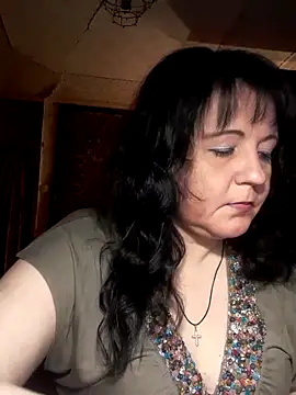 Snapshot of Apelsinkaa chatting on May 9, 2026, 4:43 pm Apelsinkaa online show from May 9, 2026, 4:43 pm