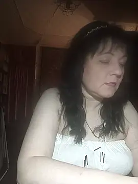 Snapshot of Apelsinkaa chatting on June 12, 2026, 9:01 pm Apelsinkaa online show from June 12, 2026, 9:01 pm