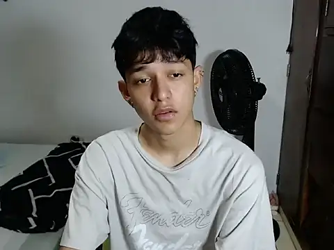 cute jisus online show from March 30, 2026, 7:04 pm