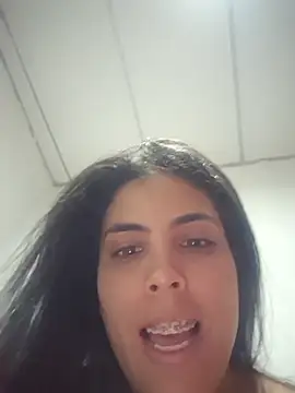 Perla bella online show from March 3, 2026, 11:28 am