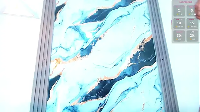 Emma Boms online show from March 28, 2026, 3:29 am