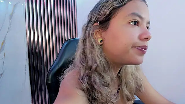 Snapshot of dulce_lyraa1 chatting on July 26, 2026, 8:16 pm dulce lyraa1 online show from July 26, 2026, 8:16 pm
