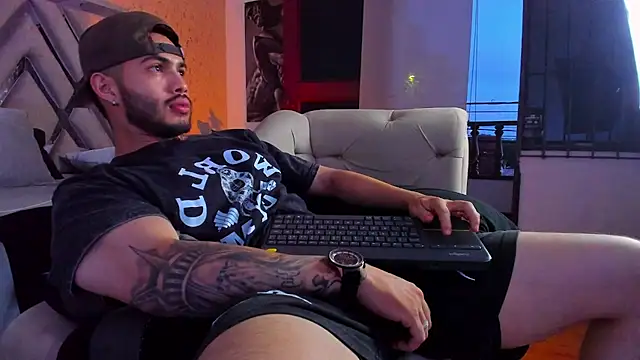 Snapshot of Vincentblack chatting on May 16, 2026, 10:36 am Vincentblack online show from May 16, 2026, 10:36 am