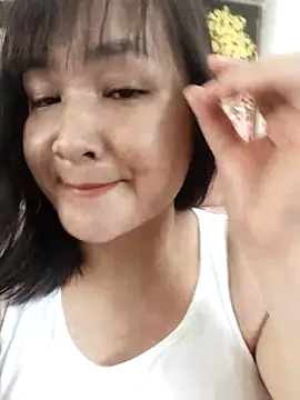 Snapshot of Jeassi-sica01 chatting on June 5, 2026, 9:26 am Jeassi-sica01 online show from June 5, 2026, 9:26 am