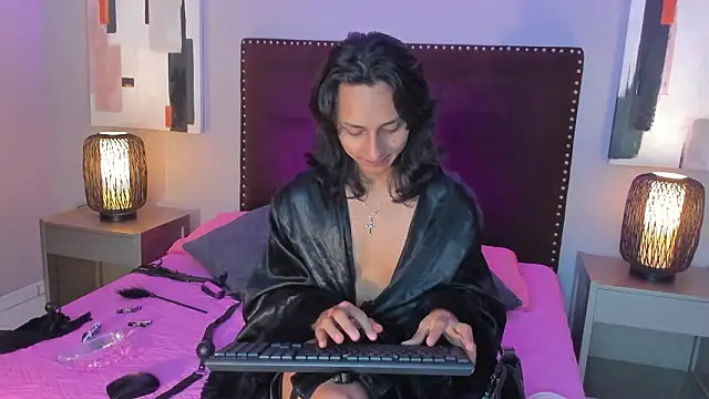 Snapshot of Elisasue chatting on March 2, 2026, 4:02 am Elisasue online show from March 2, 2026, 4:02 am