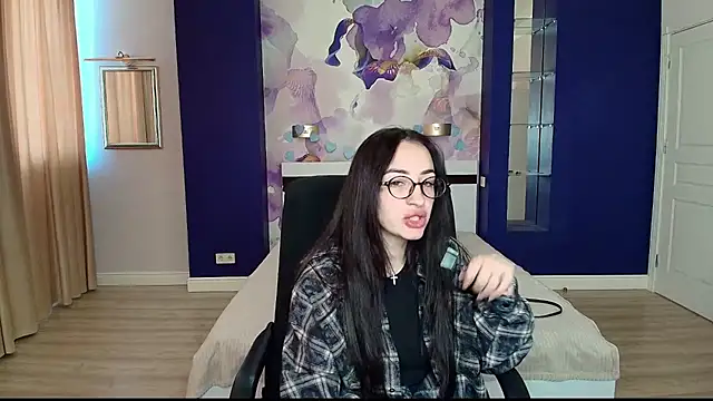 Snapshot of AmandaRaysi chatting on March 23, 2026, 8:25 am AmandaRaysi online show from March 23, 2026, 8:25 am