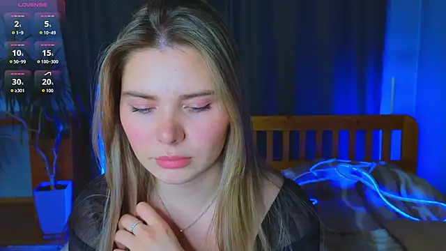 hornycharisma online show from April 13, 2026, 2:43 pm