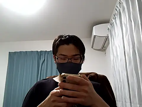 Snapshot of koarannkunn chatting on April 18, 2026, 11:12 am koarannkunn online show from April 18, 2026, 11:12 am