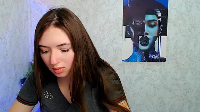 AnnaFlirt  online show from April 29, 2026, 9:24 am