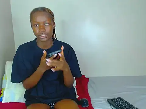 Snapshot of Melanin07 chatting on March 4, 2026, 12:24 pm Melanin07 online show from March 4, 2026, 12:24 pm