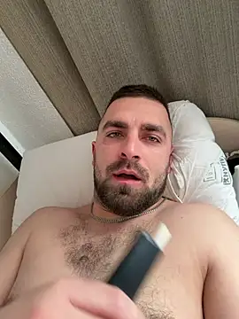 VANYA1997 online show from April 13, 2026, 8:29 am