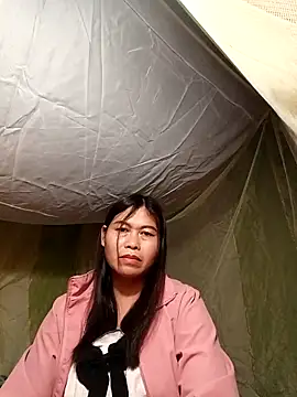 Snapshot of -Batina- chatting on March 4, 2026, 9:44 pm -Batina- online show from March 4, 2026, 9:44 pm