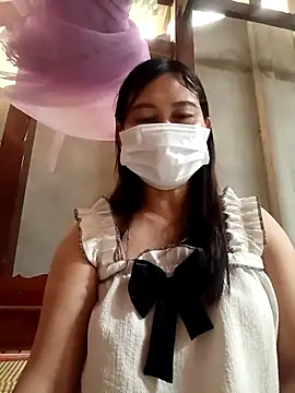 Snapshot of -Batina- chatting on April 12, 2026, 3:43 am -Batina- online show from April 12, 2026, 3:43 am