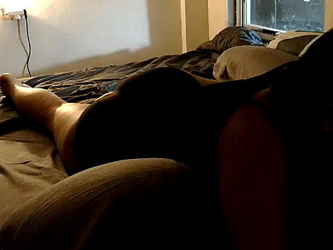 anya larass online show from March 10, 2026, 3:38 pm