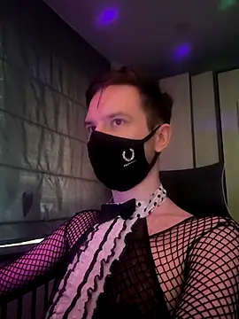 Snapshot of puppy4uu chatting on February 24, 2026, 1:34 pm puppy4uu online show from February 24, 2026, 1:34 pm