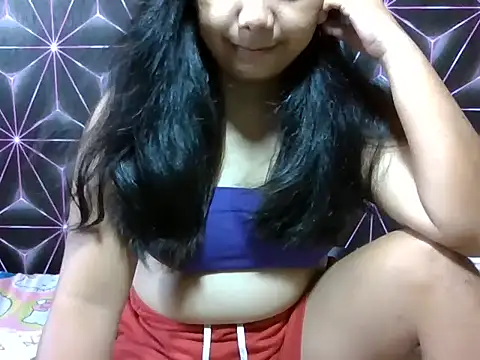 Snapshot of Flowerbebe chatting on March 11, 2026, 6:29 am Flowerbebe online show from March 11, 2026, 6:29 am