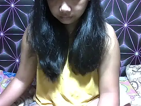 Snapshot of Flowerbebe chatting on March 13, 2026, 8:47 pm Flowerbebe online show from March 13, 2026, 8:47 pm