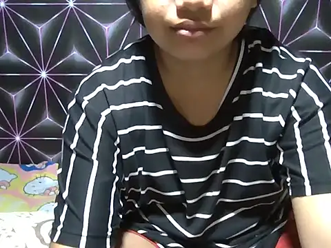 Snapshot of Flowerbebe chatting on March 22, 2026, 10:17 am Flowerbebe online show from March 22, 2026, 10:17 am