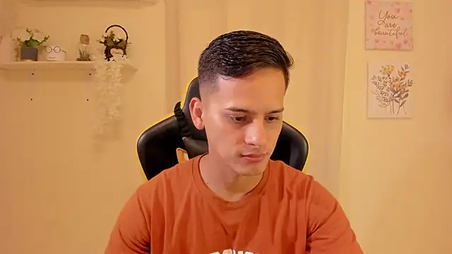 sexy andres01 online show from February 26, 2026, 1:55 pm