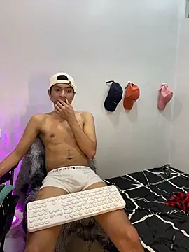 asian darlingcummersxXx online show from April 8, 2026, 4:58 am