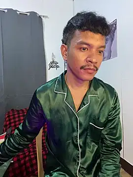 Snapshot of asian_darlingcummersxXx chatting on May 21, 2026, 8:44 am asian darlingcummersxXx online show from May 21, 2026, 8:44 am