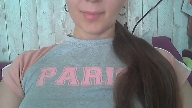 Snapshot of White_Glow chatting on March 24, 2026, 5:07 am White Glow online show from March 24, 2026, 5:07 am