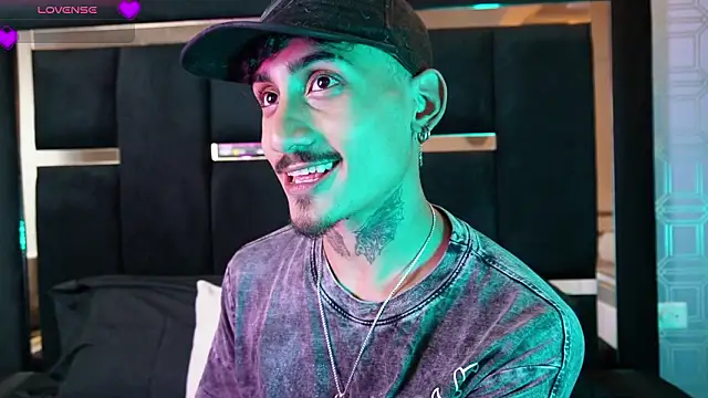 Dark Eros  online show from February 26, 2026, 8:20 pm