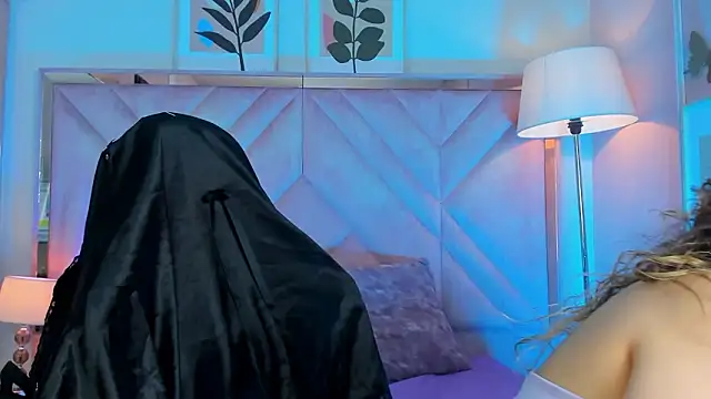 emilyjonesss  online show from March 17, 2026, 7:50 pm