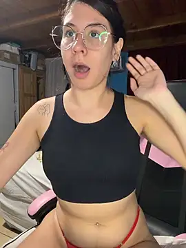 Snapshot of MysticKitty7 chatting on March 11, 2026, 3:00 am MysticKitty7 online show from March 11, 2026, 3:00 am