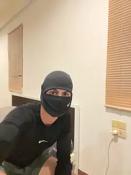 Snapshot of maSkoff10k chatting on March 1, 2026, 11:43 am maSkoff10k online show from March 1, 2026, 11:43 am