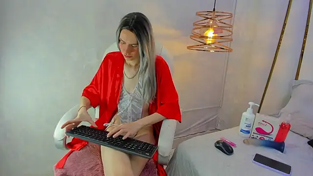 kamilla rossi online show from February 25, 2026, 7:58 pm