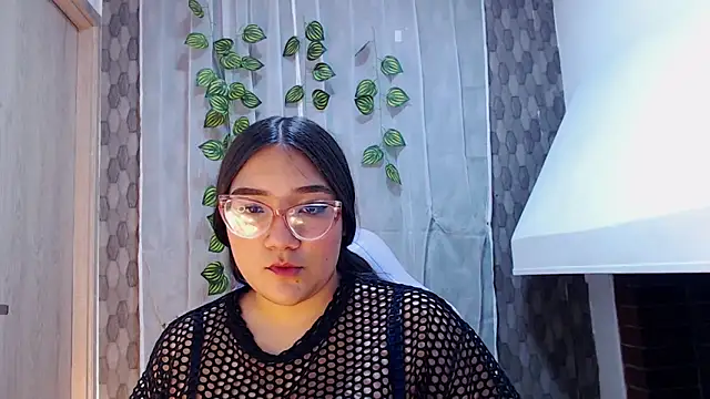 anyela donecm online show from April 8, 2026, 7:15 pm